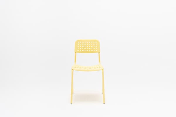 Chaise Tube — 4 pieds métal