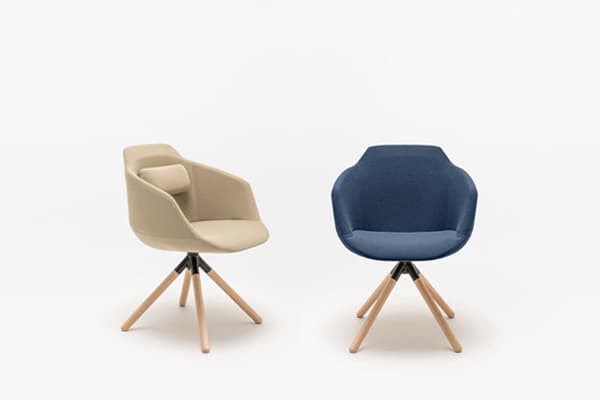 Chaise Ultra — Pivotante piétement bois
