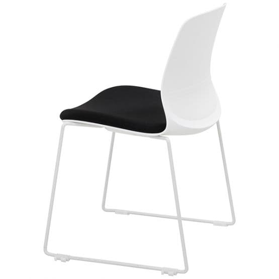 Chaise piètement traineau Irina