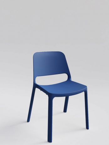 Chaise 4 pieds Maike 100% recyclée